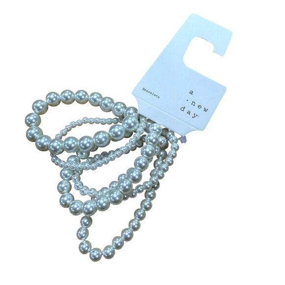 a new day Jewelry - A New Day Faux Pearl Bracelet Set NEW White Fashion Jewelry